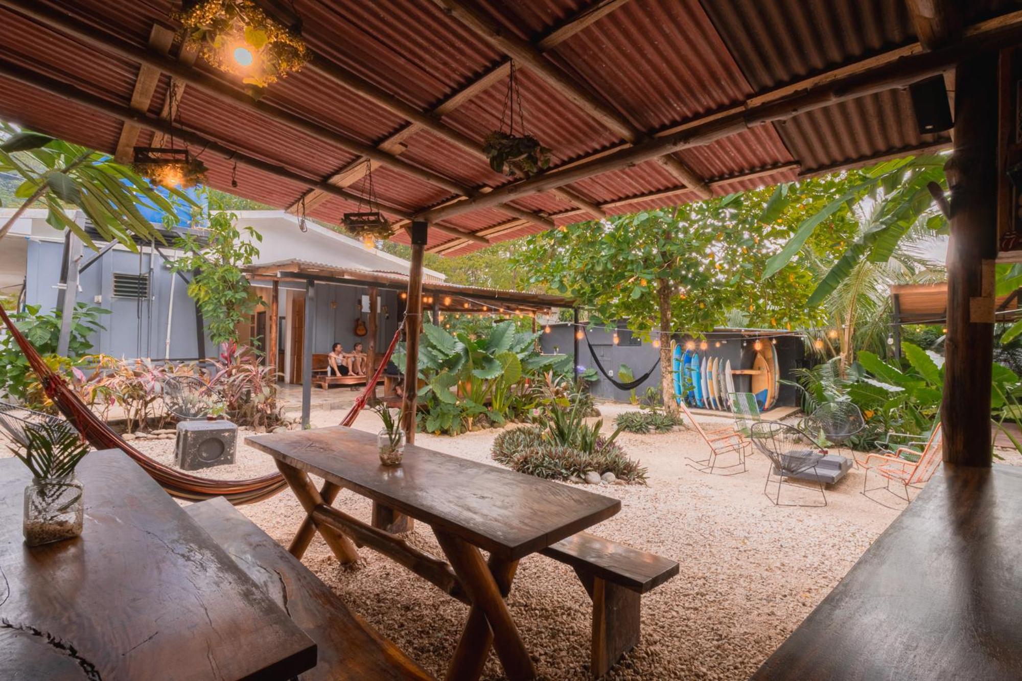 Akih Pods Hostel Playa Santa Teresa  Kültér fotó