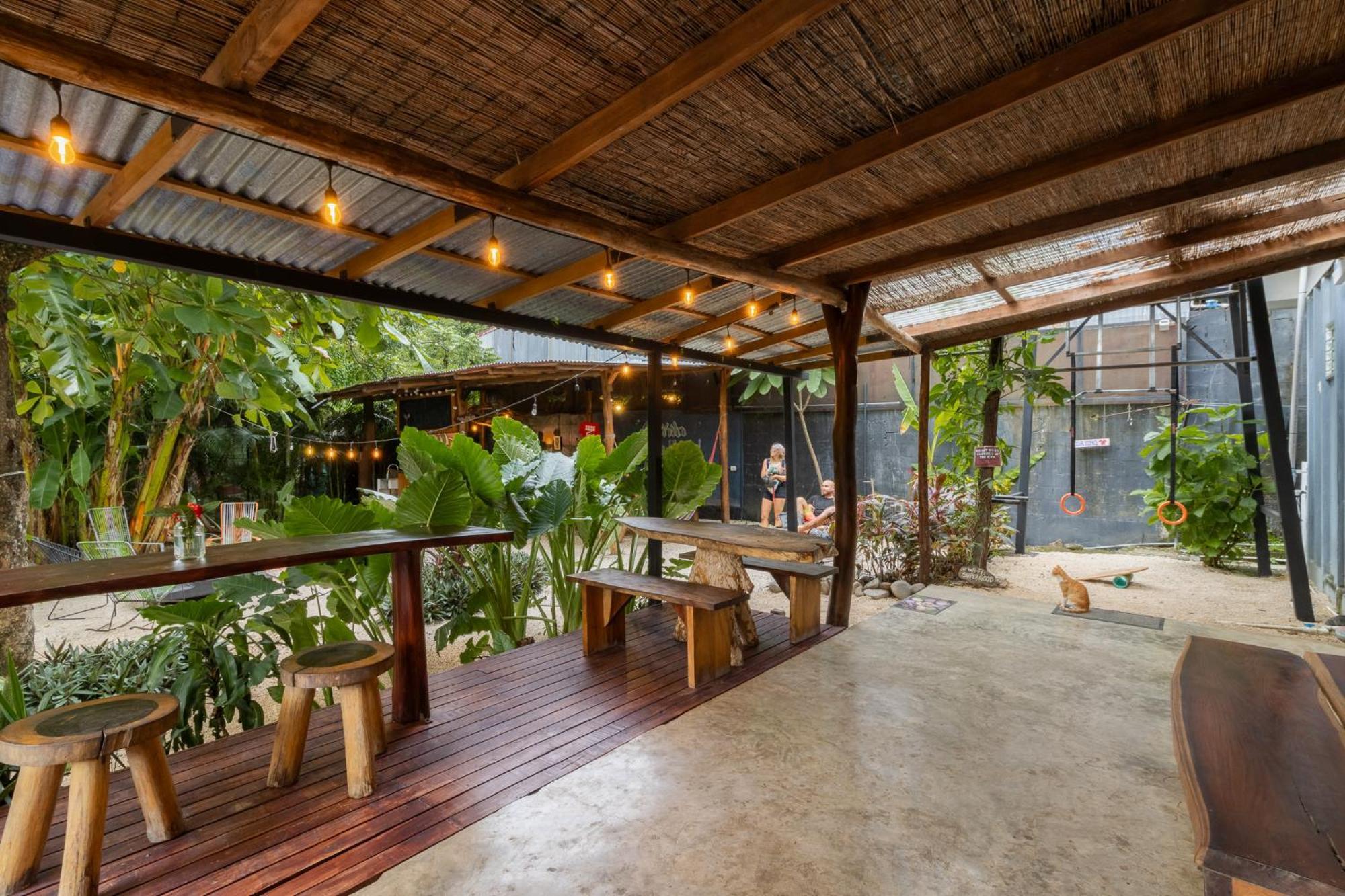 Akih Pods Hostel Playa Santa Teresa  Kültér fotó