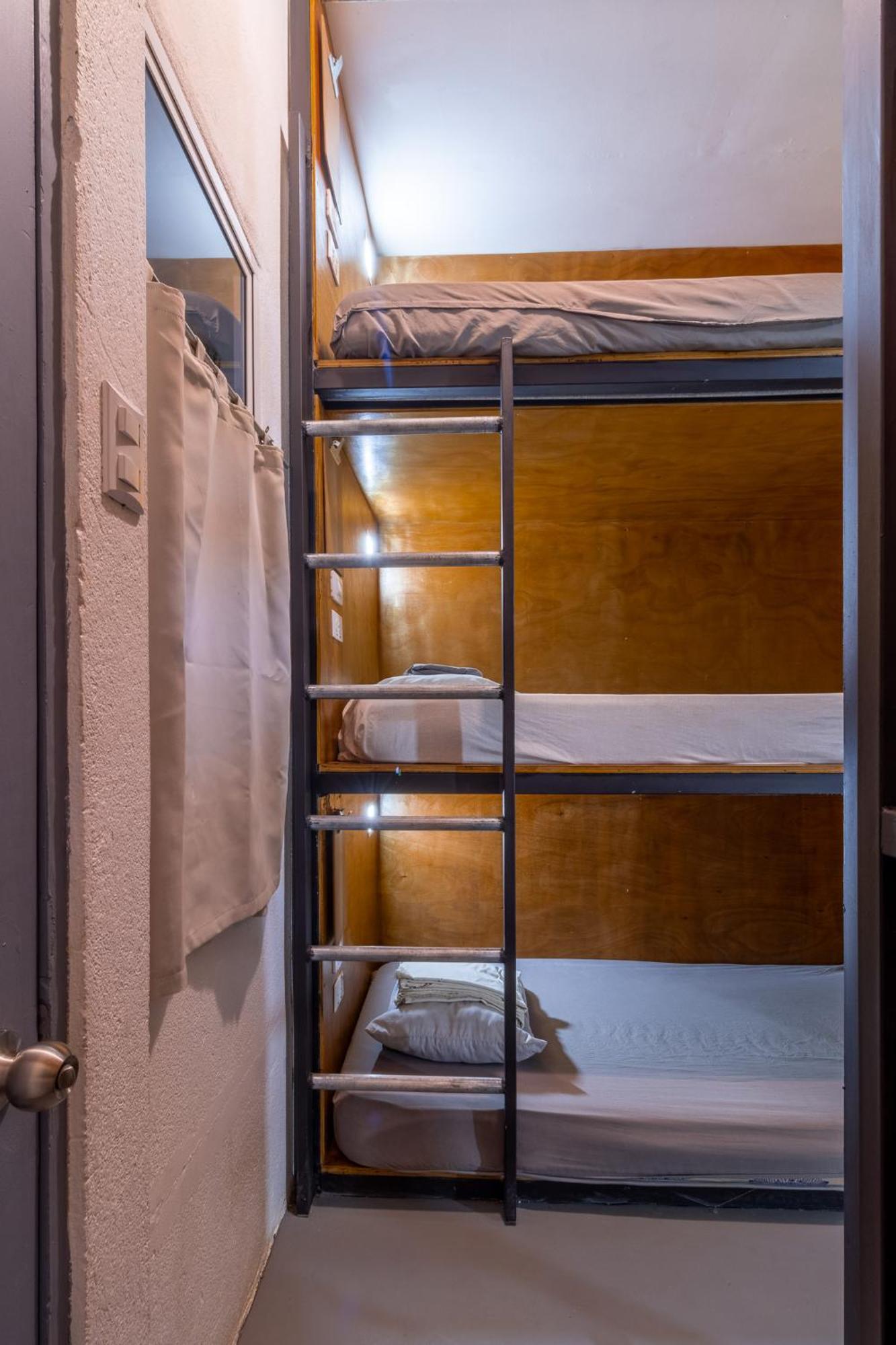 Akih Pods Hostel Playa Santa Teresa  Kültér fotó