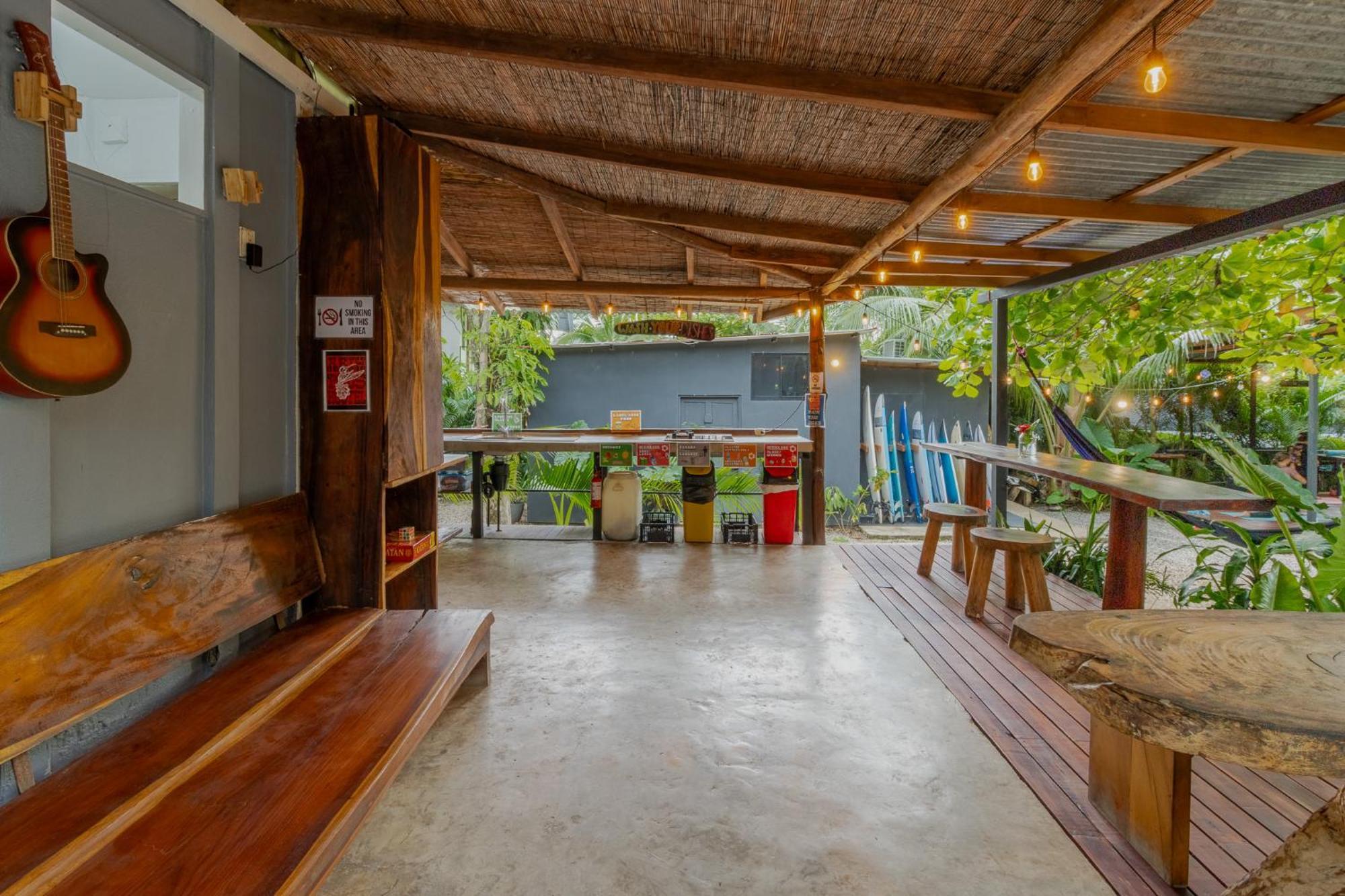 Akih Pods Hostel Playa Santa Teresa  Kültér fotó