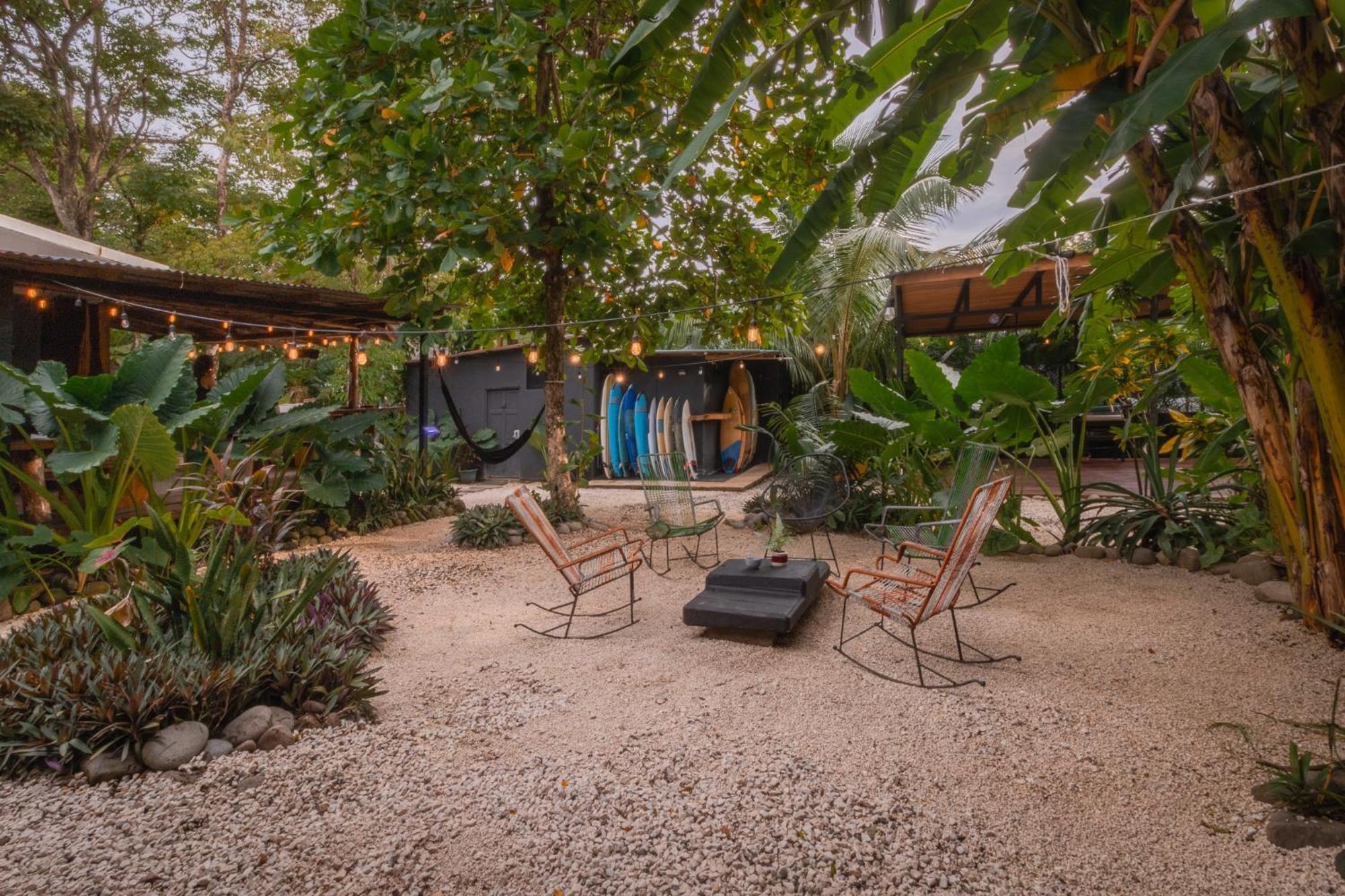 Akih Pods Hostel Playa Santa Teresa  Kültér fotó
