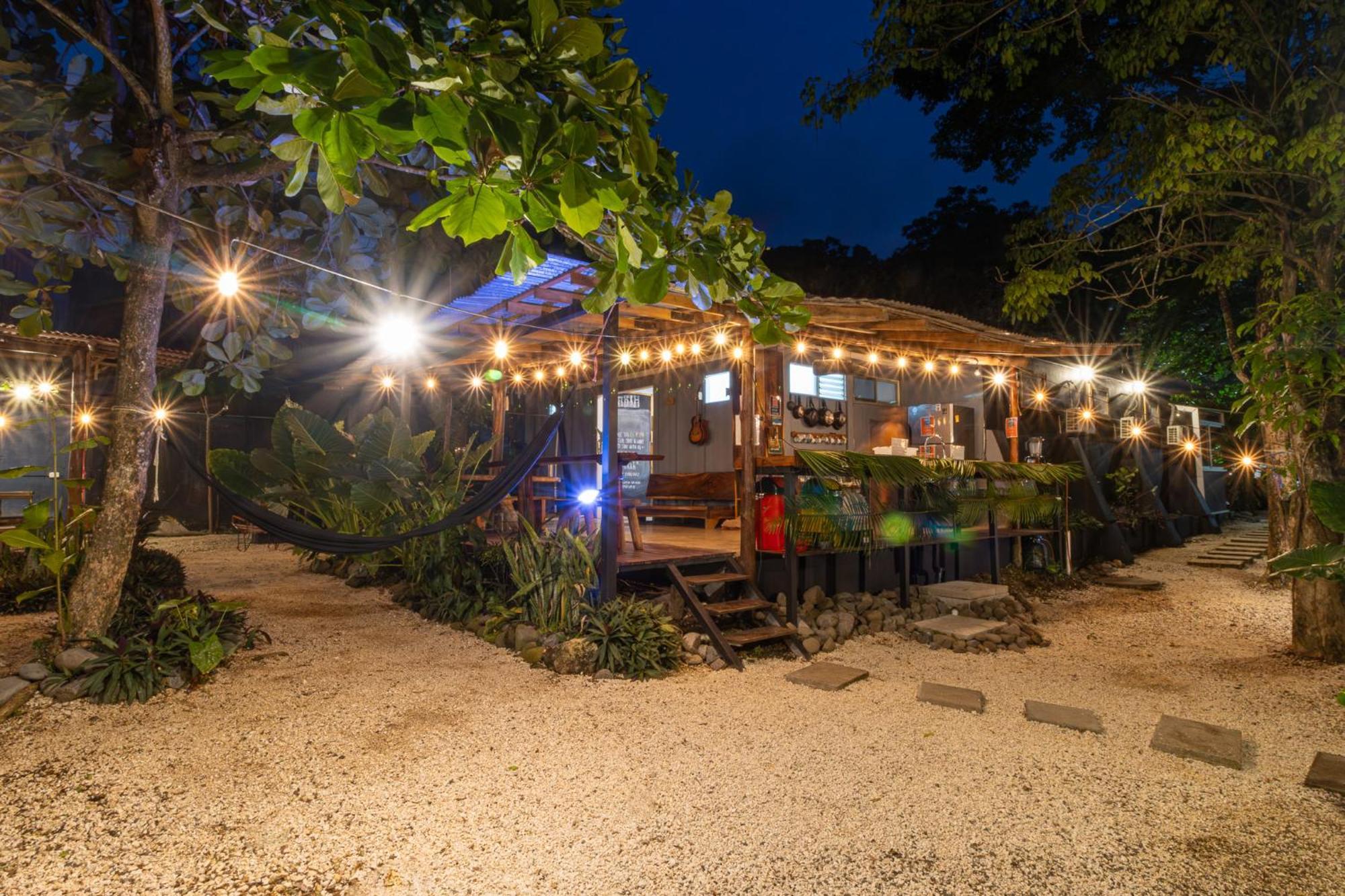 Akih Pods Hostel Playa Santa Teresa  Kültér fotó