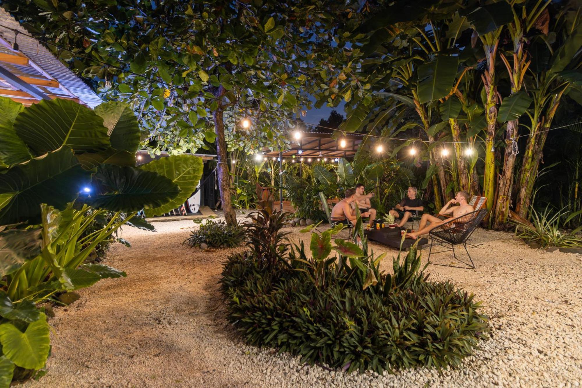Akih Pods Hostel Playa Santa Teresa  Kültér fotó